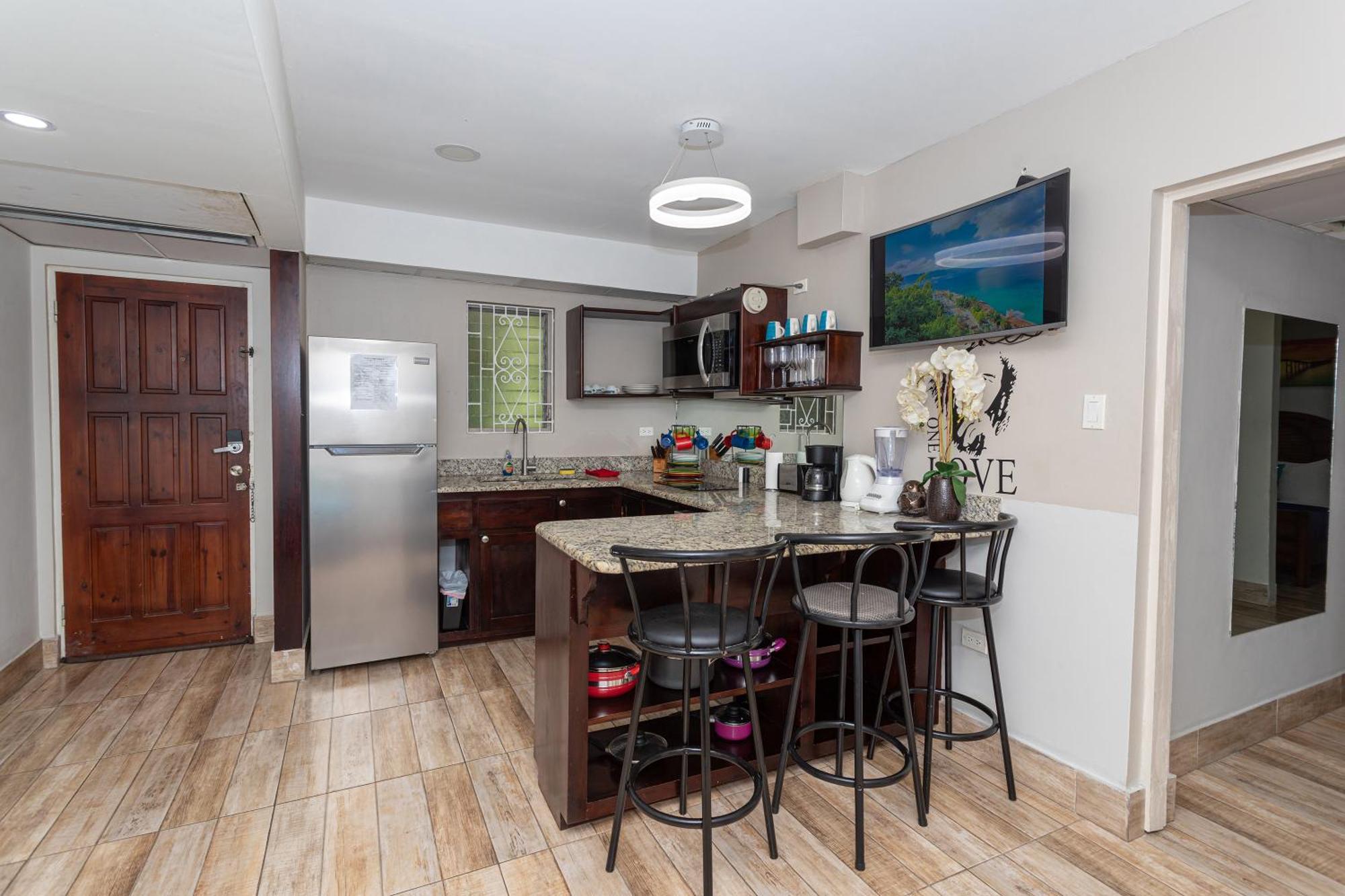 Montego Bay Club Apartments 외부 사진