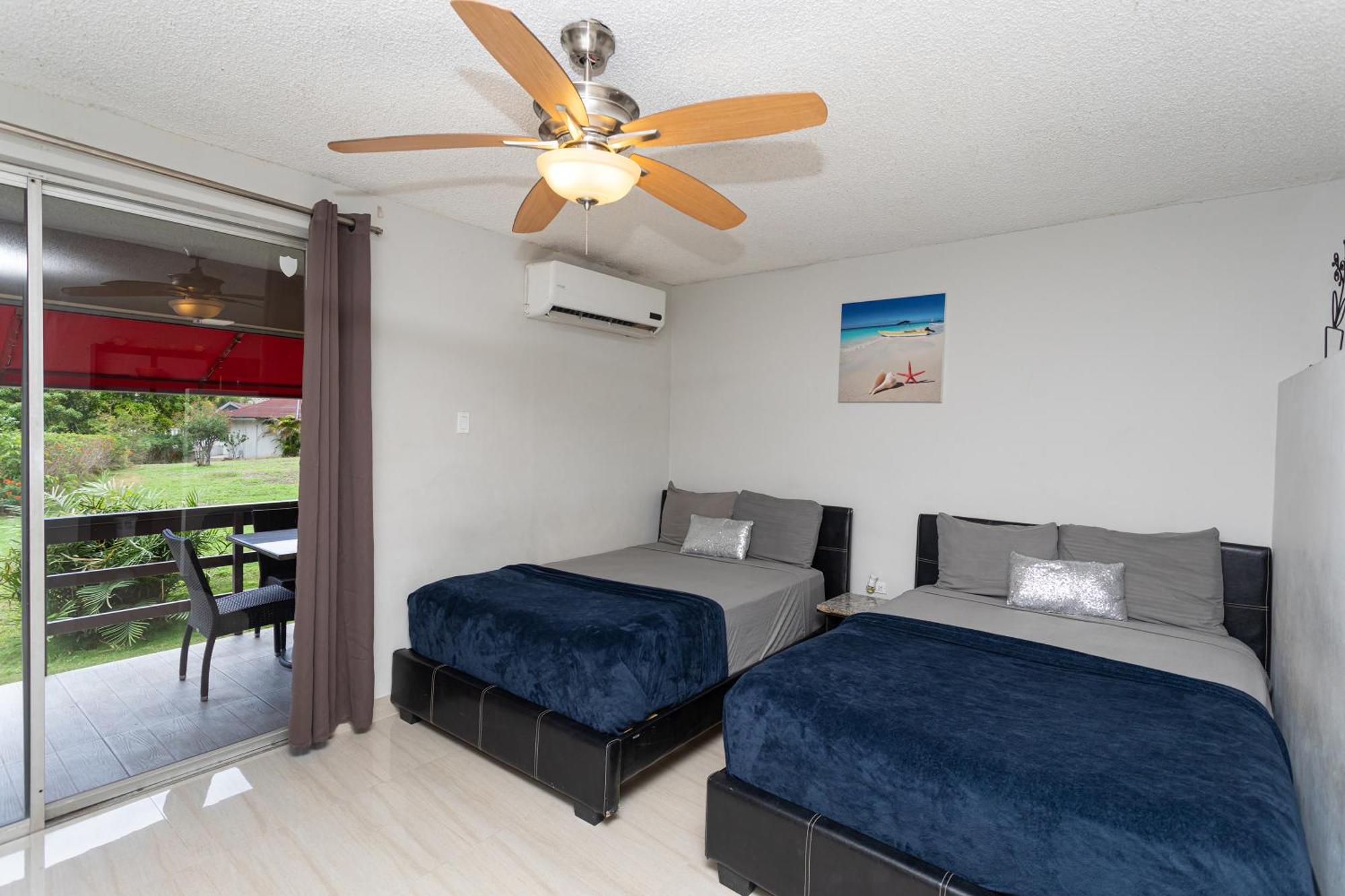 Montego Bay Club Apartments 외부 사진