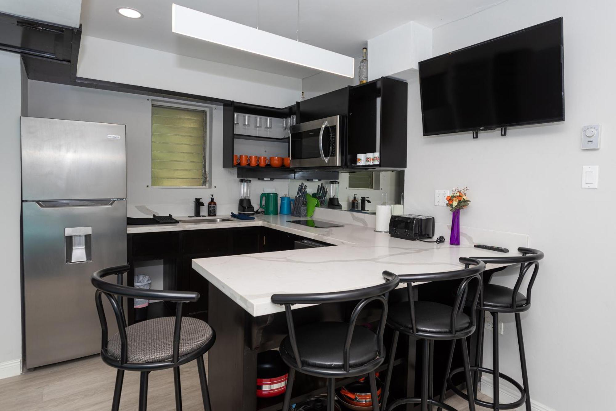 Montego Bay Club Apartments 외부 사진