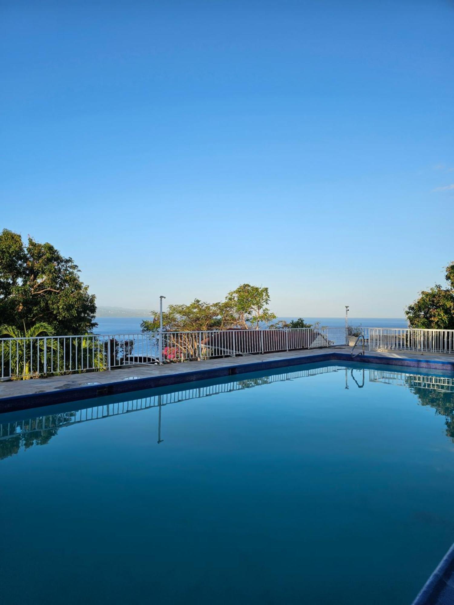 Montego Bay Club Apartments 외부 사진